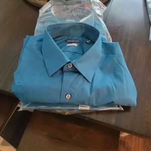 Mens Van Heusen dress shirt